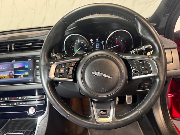 Used Jaguar XF 2016 for sale - 75678434: Photo 24