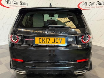Used Land Rover Discovery Sport 2017 for sale - 79521597: Photo