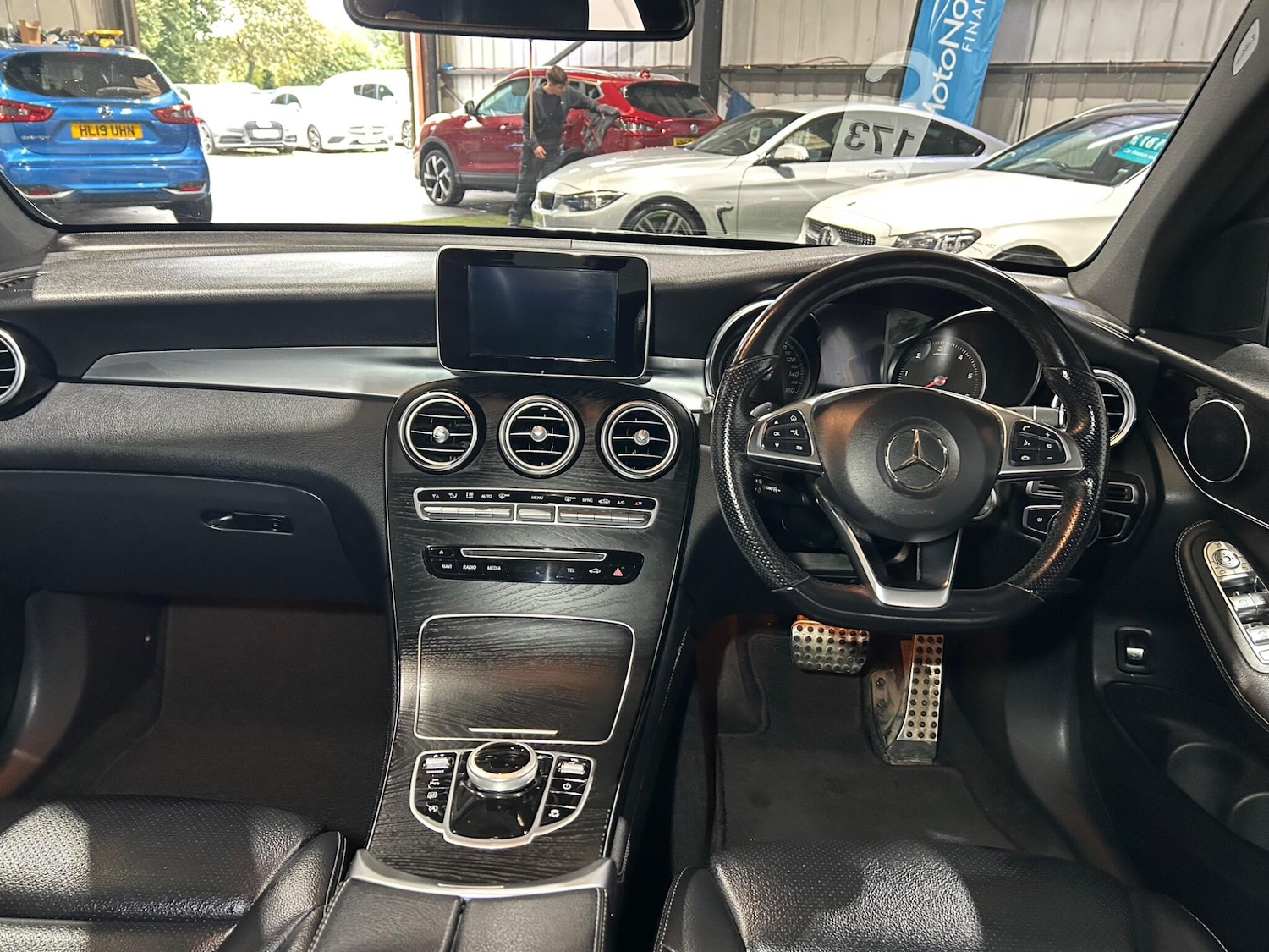 Used Mercedes-Benz GLC 2018 for sale - 75989887: Photo 16