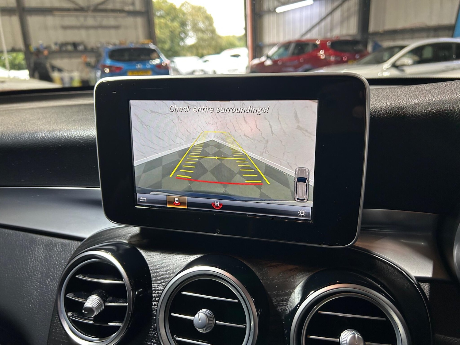 Used Mercedes-Benz GLC 2018 for sale - 75989887: Photo 24