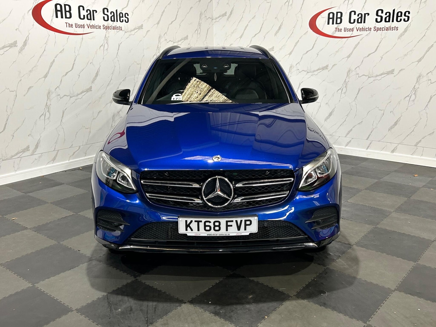 Used Mercedes-Benz GLC 2018 for sale - 75989887: Photo 3