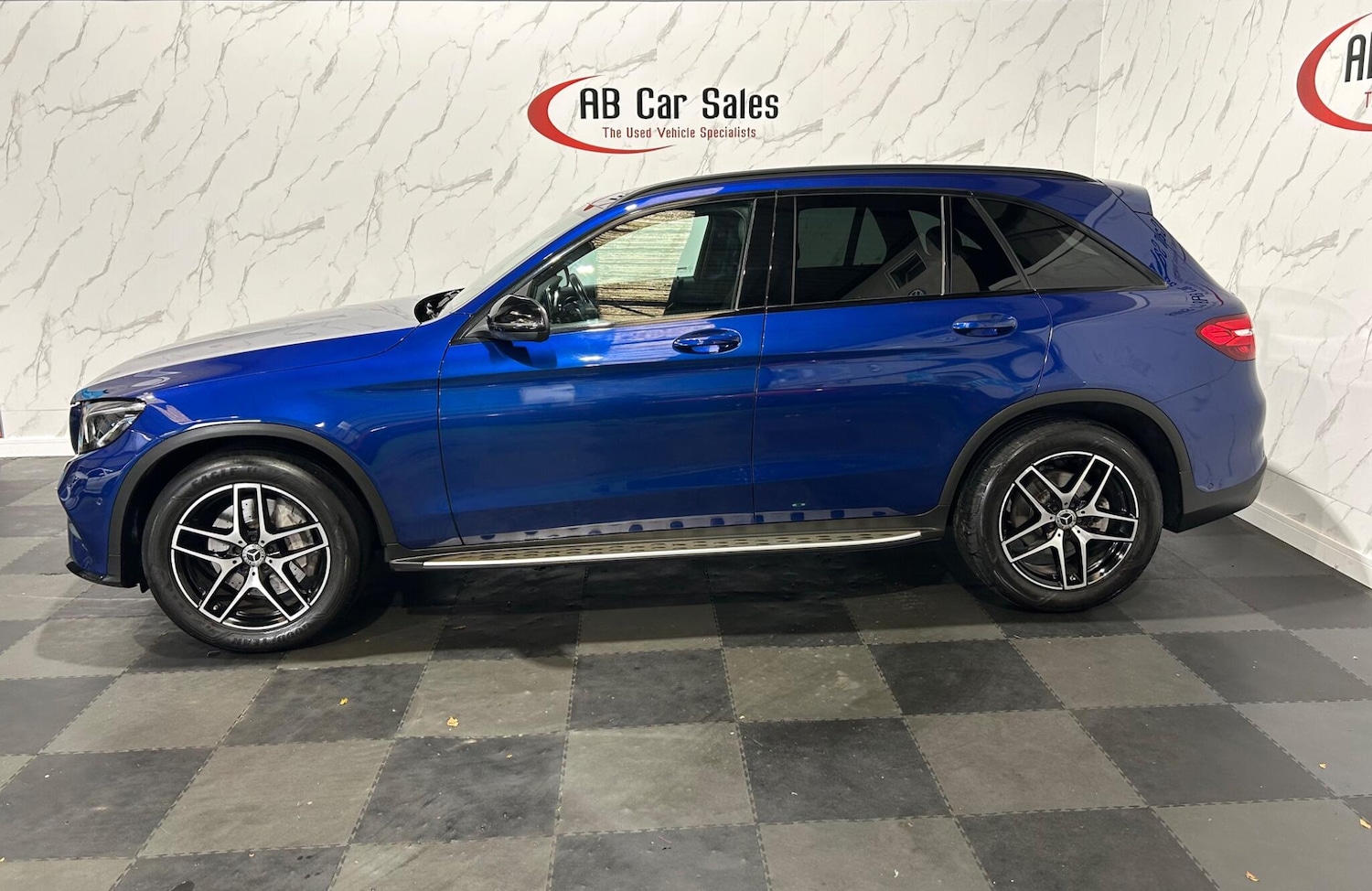 Used Mercedes-Benz GLC 2018 for sale - 75989887: Photo 5