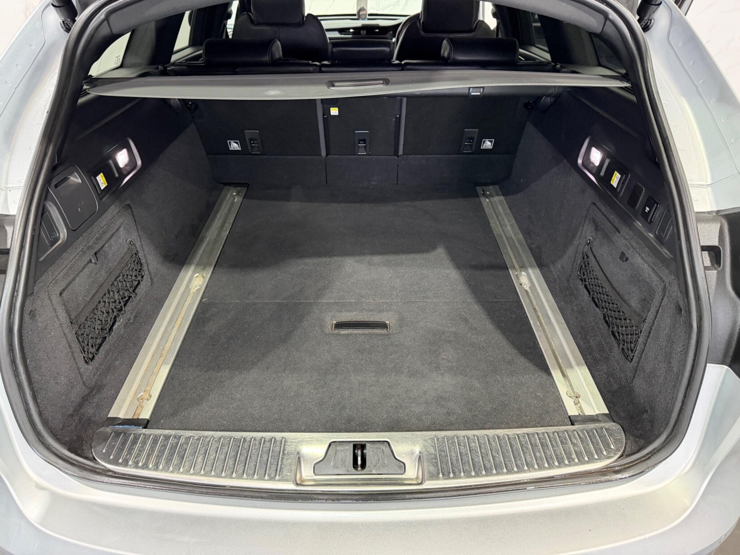 Used Jaguar XF 2019 for sale - 77625041: Photo 18