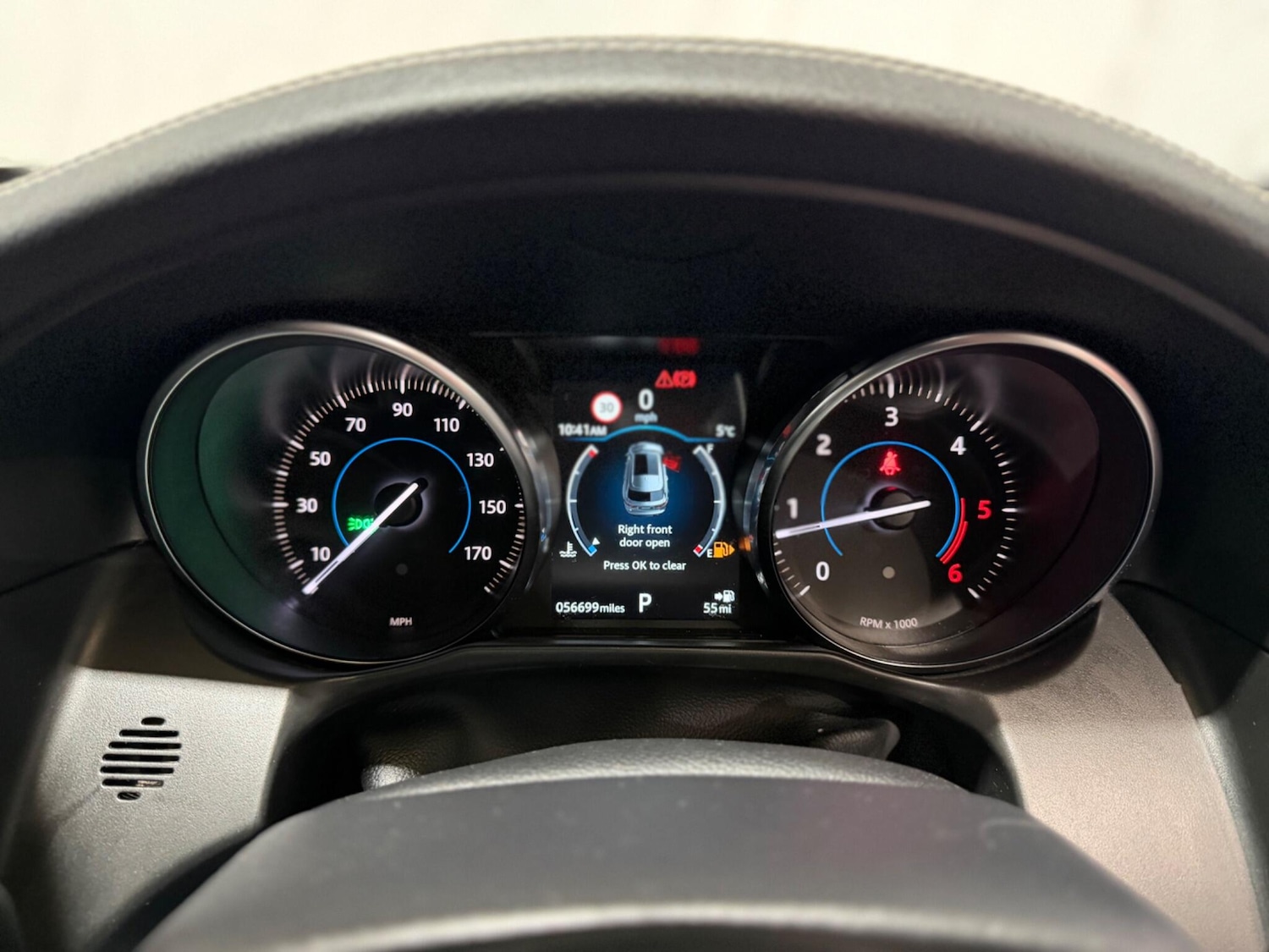 Used Jaguar XF 2019 for sale - 77625041: Photo 32