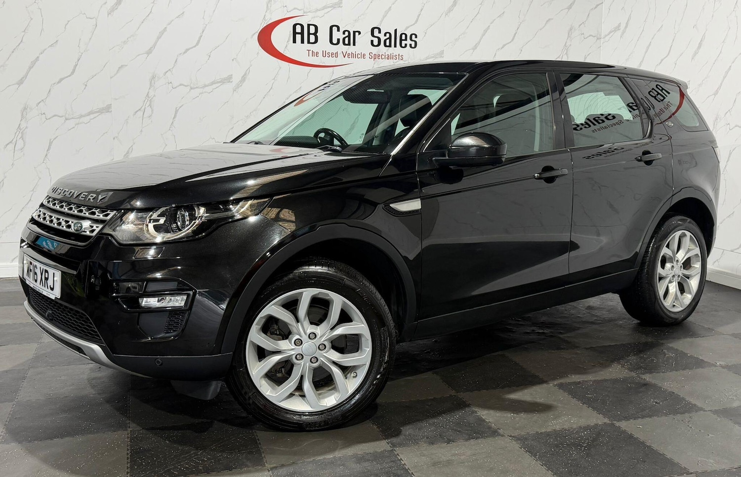 Used Land Rover Discovery Sport 2016 for sale - 77723819: Photo 1