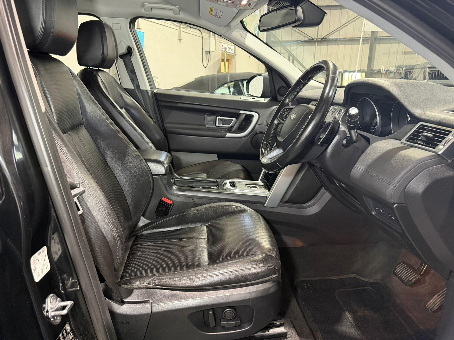 Used Land Rover Discovery Sport 2016 for sale - 77723819: Photo 11