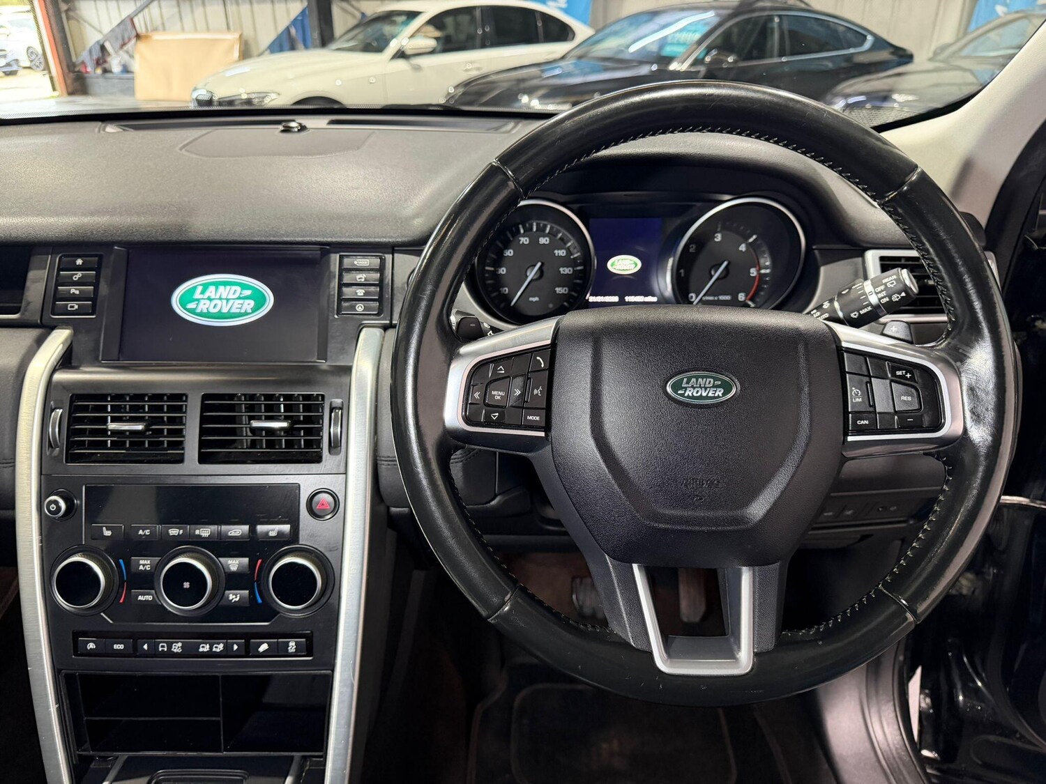 Used Land Rover Discovery Sport 2016 for sale - 77723819: Photo 26
