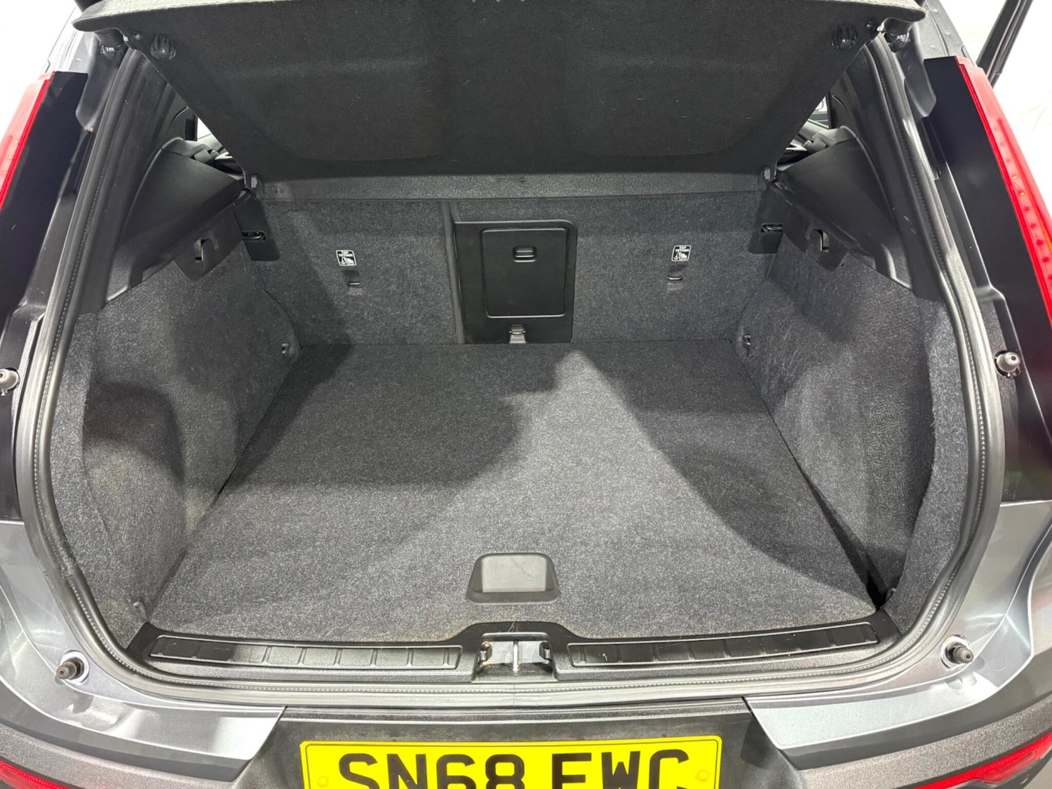 Used Volvo XC40 2018 for sale - 77977974: Photo 16