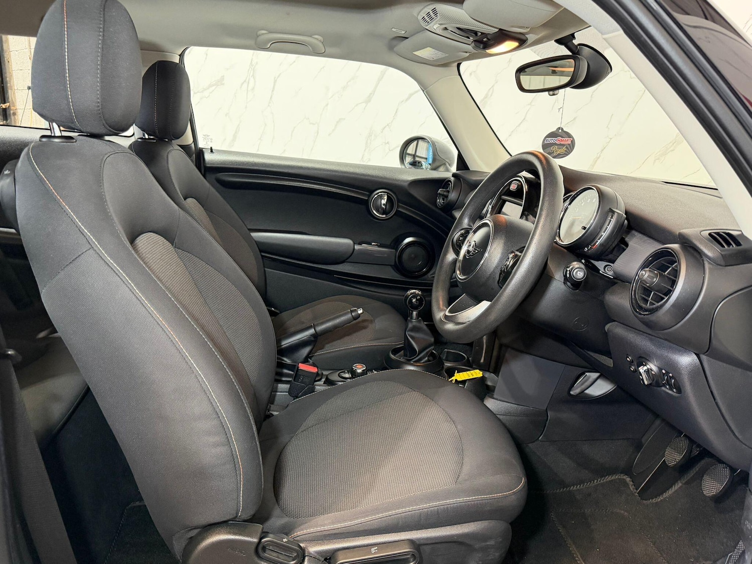 Used MINI Hatch 2018 for sale - 78127450: Photo 11