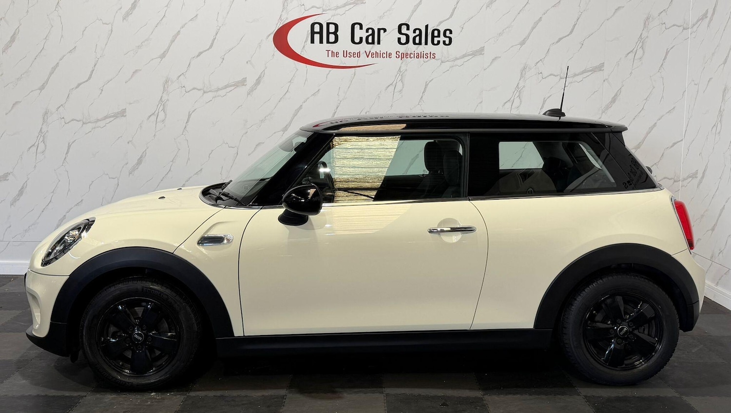 Used MINI Hatch 2018 for sale - 78127450: Photo 5