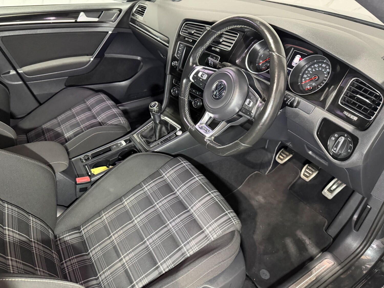 Used Volkswagen Golf for sale - 77509642: Photo 11