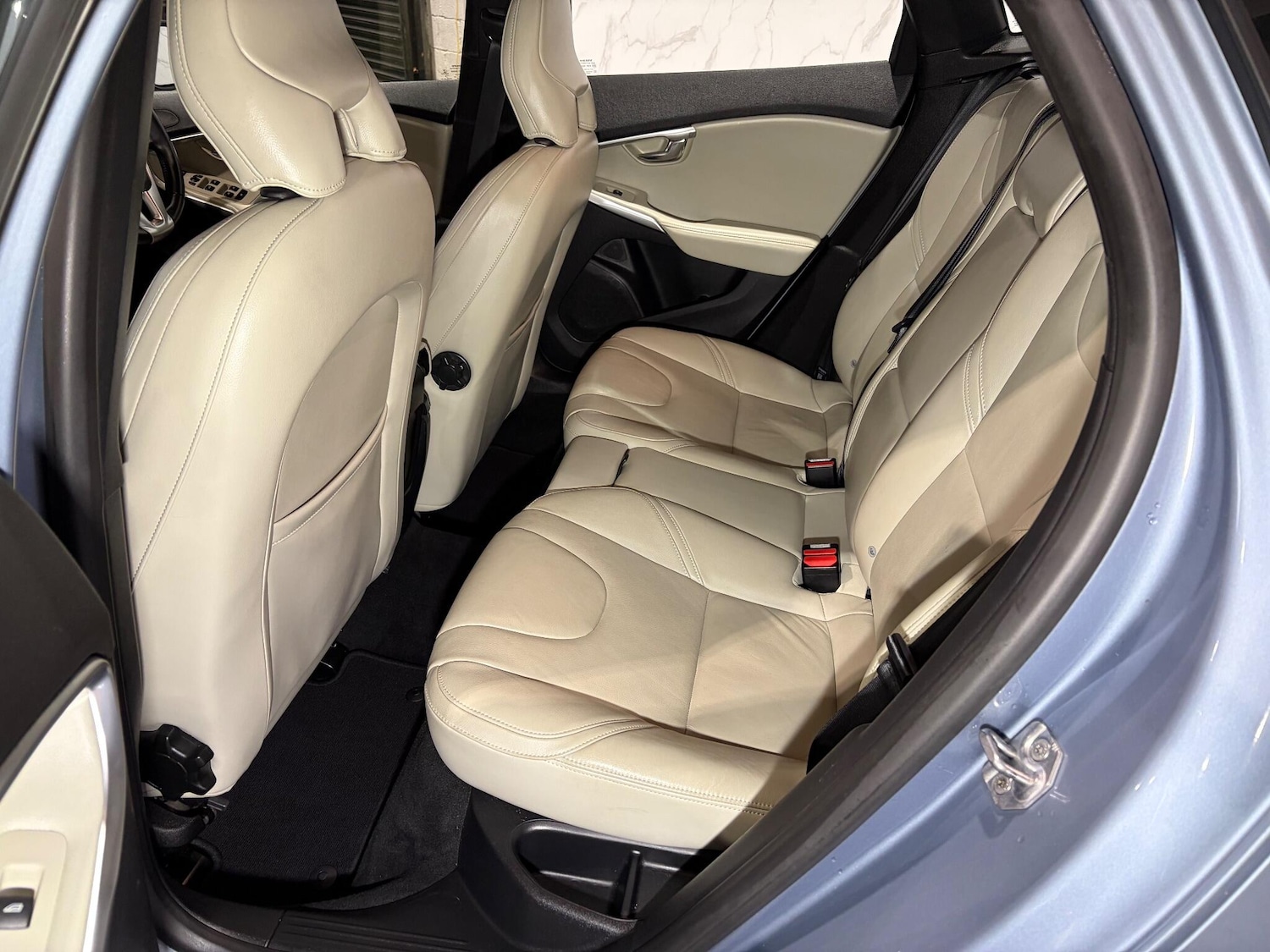 Used Volvo V40 for sale - 76440476: Photo 16