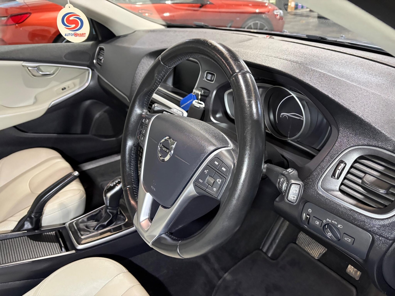 Used Volvo V40 for sale - 76440476: Photo 18