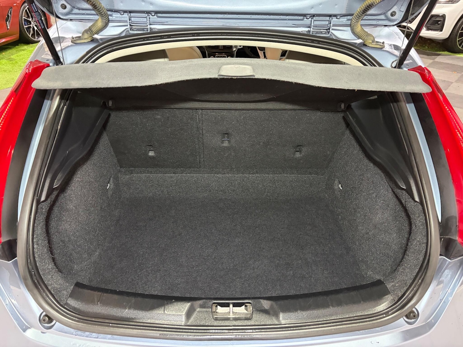 Used Volvo V40 for sale - 76440476: Photo 25