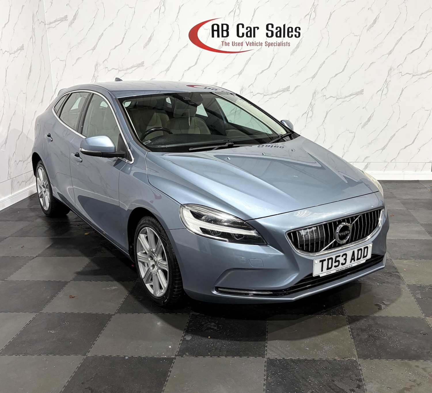 Used Volvo V40 for sale - 76440476: Photo 7