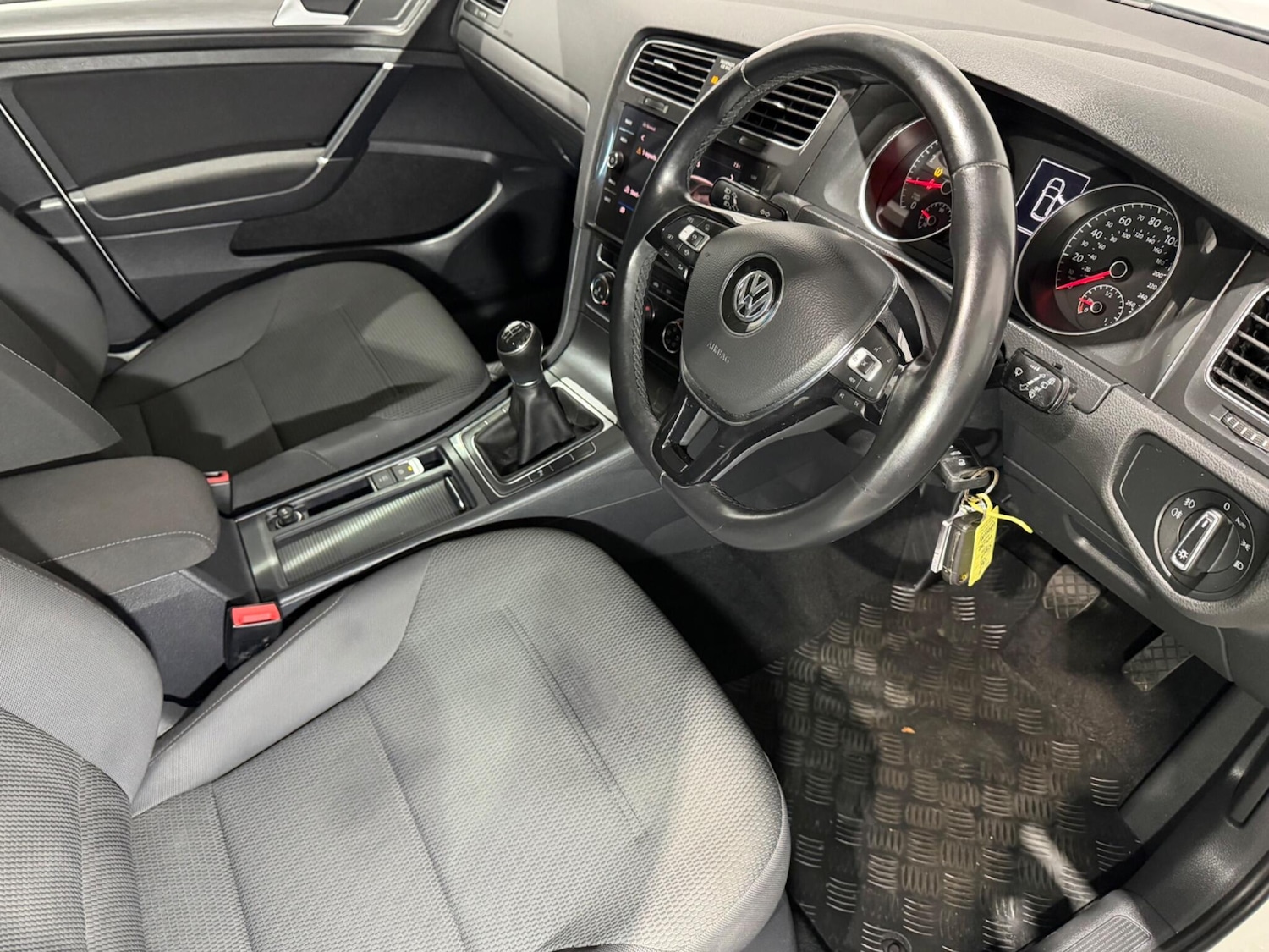 Used Volkswagen Golf 2019 for sale - 77351568: Photo 11