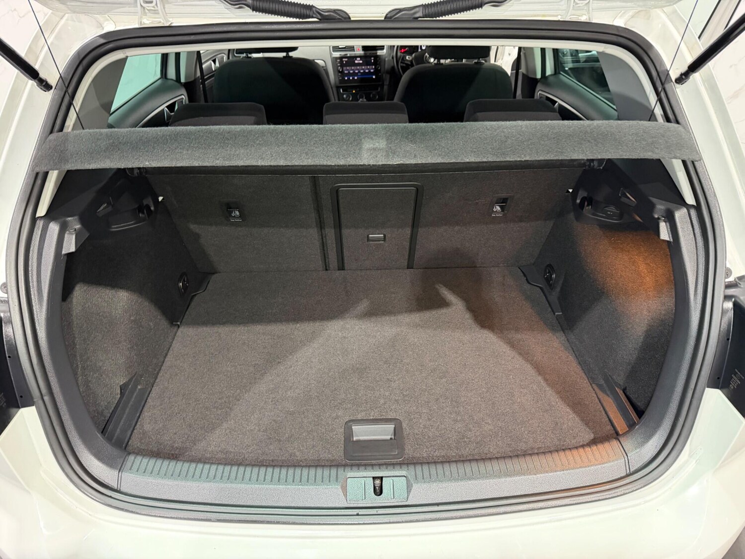 Used Volkswagen Golf 2019 for sale - 77351568: Photo 16