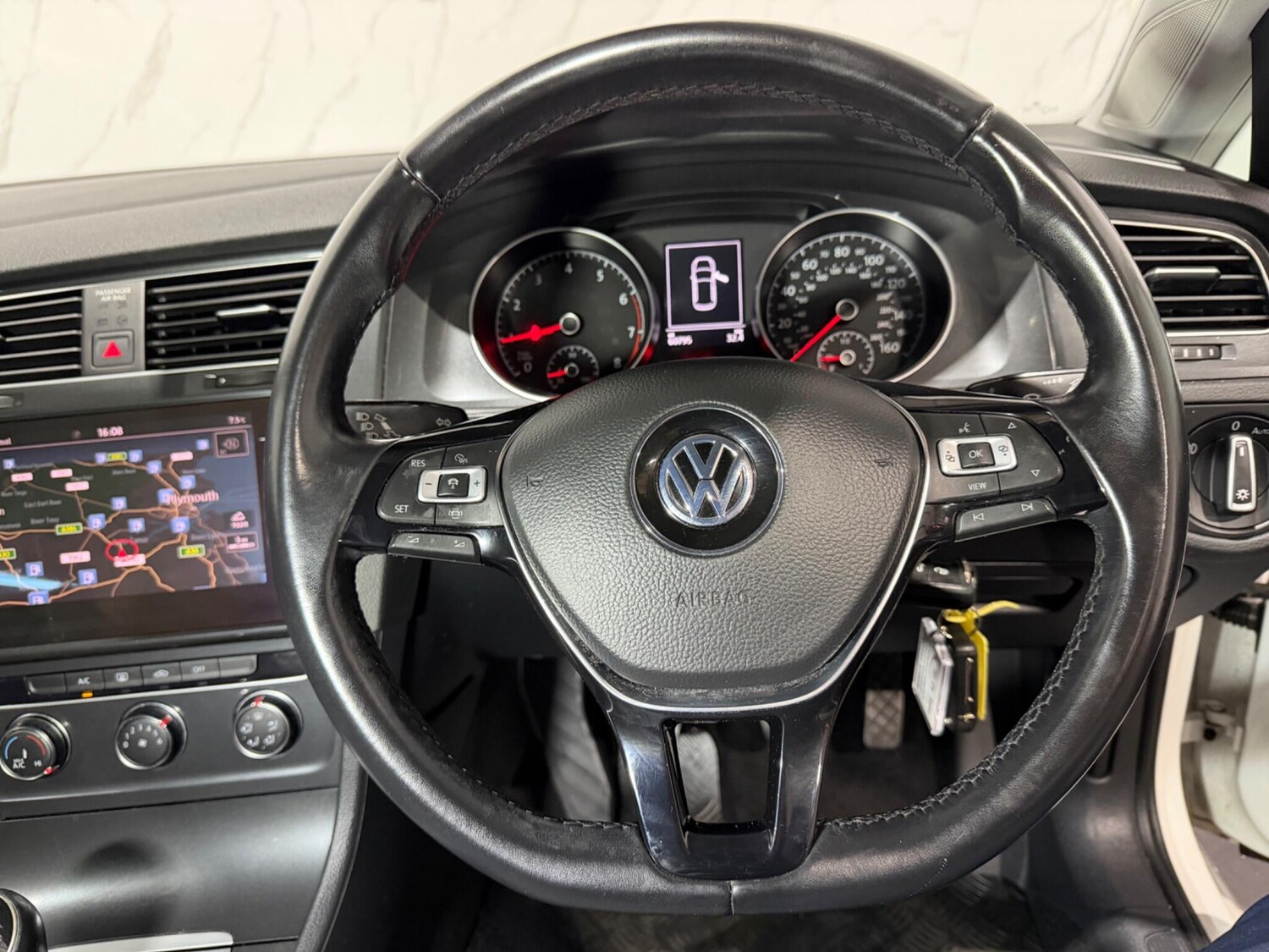 Used Volkswagen Golf 2019 for sale - 77351568: Photo 25