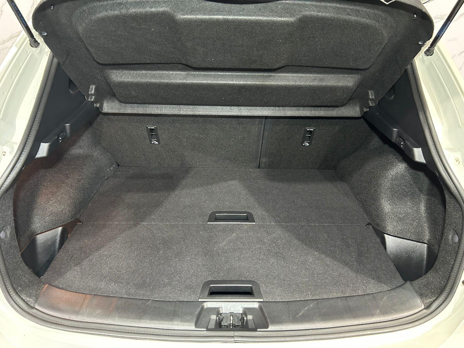 Used Nissan Qashqai 2018 for sale - 76001482: Photo 17