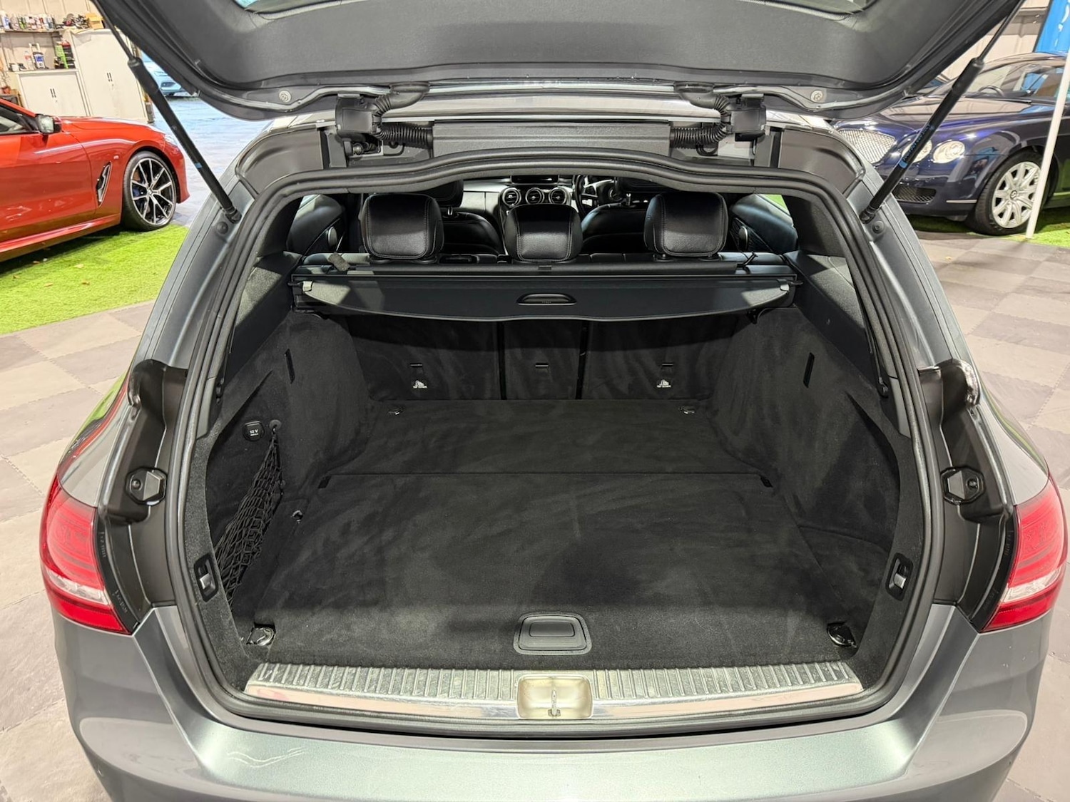 Used Mercedes-Benz C Class 2017 for sale - 77550370: Photo 12