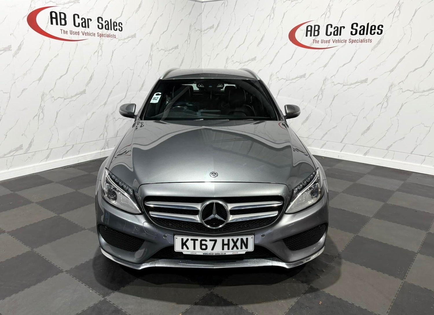 Used Mercedes-Benz C Class 2017 for sale - 77550370: Photo 2
