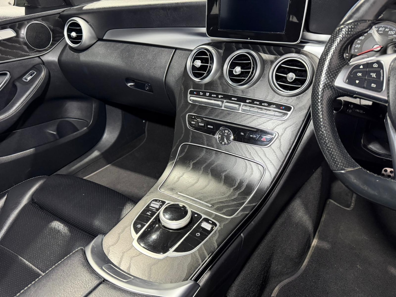 Used Mercedes-Benz C Class 2017 for sale - 77550370: Photo 26