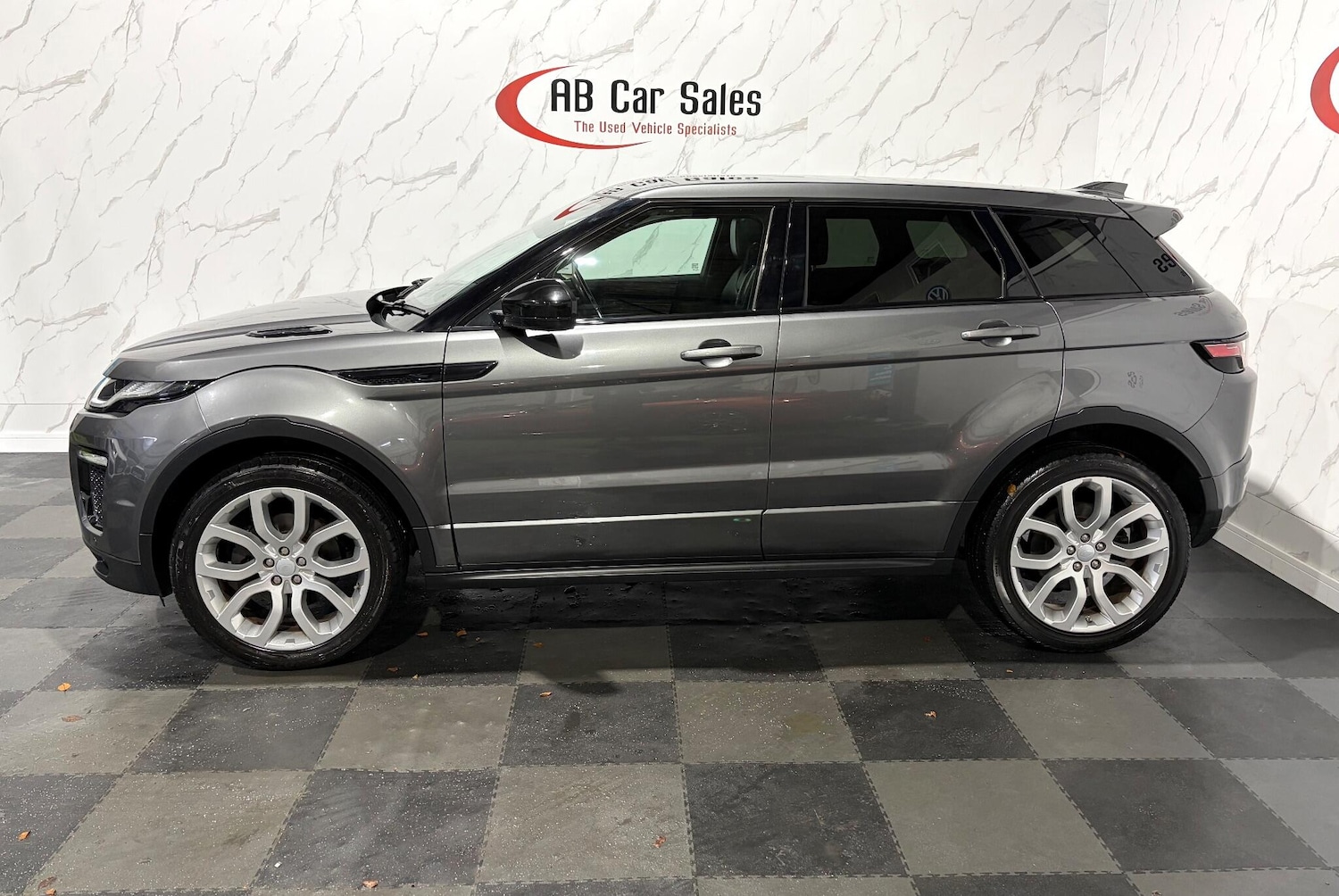 Used Land Rover Range Rover Evoque 2018 for sale - 76472177: Photo 4