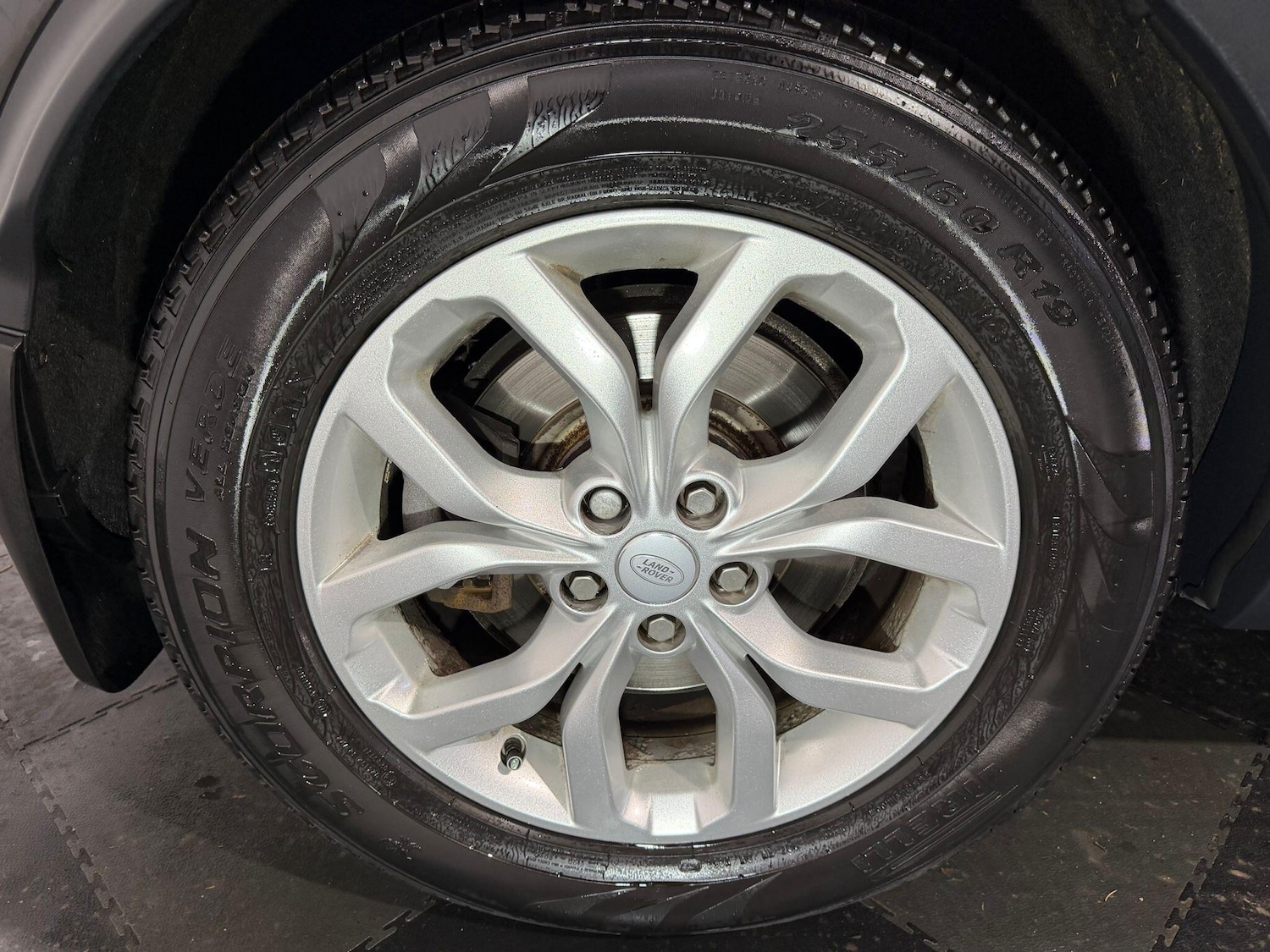 Used Land Rover Discovery 2017 for sale - 77710580: Photo 13