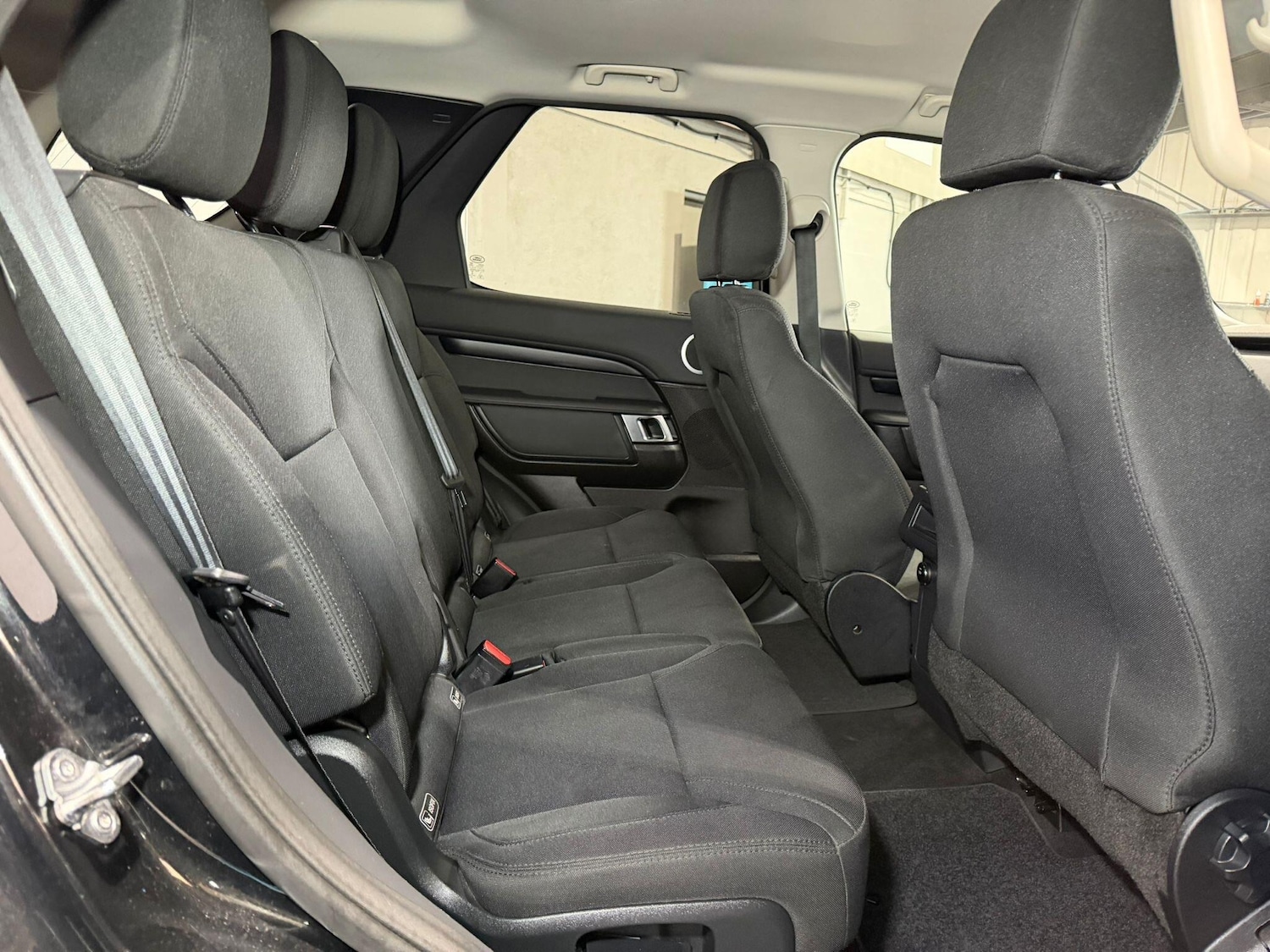 Used Land Rover Discovery 2017 for sale - 77710580: Photo 17