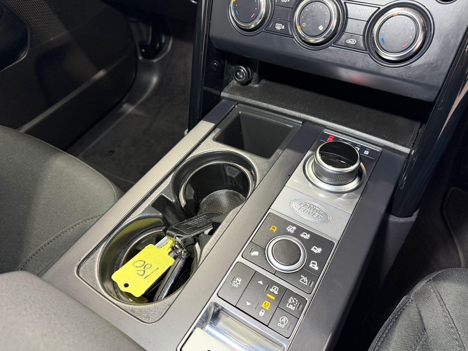 Used Land Rover Discovery 2017 for sale - 77710580: Photo 29