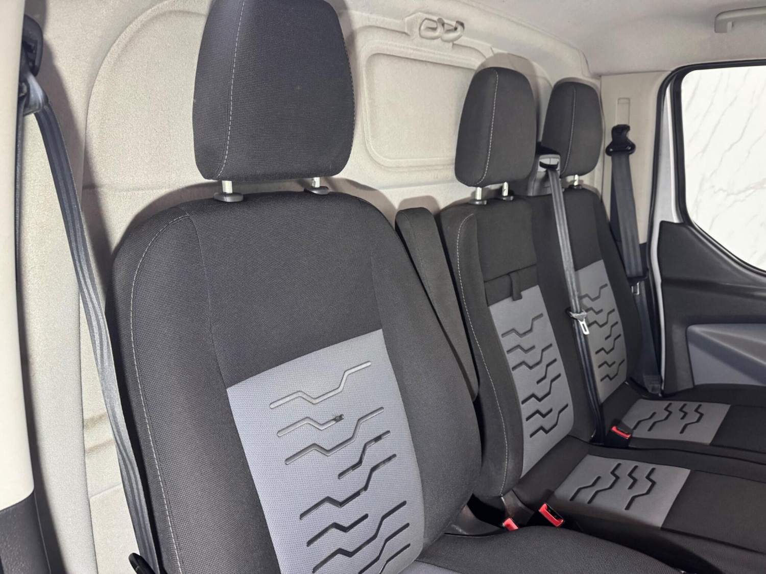 Used Ford Transit Custom 2015 for sale - 76689403: Photo 10