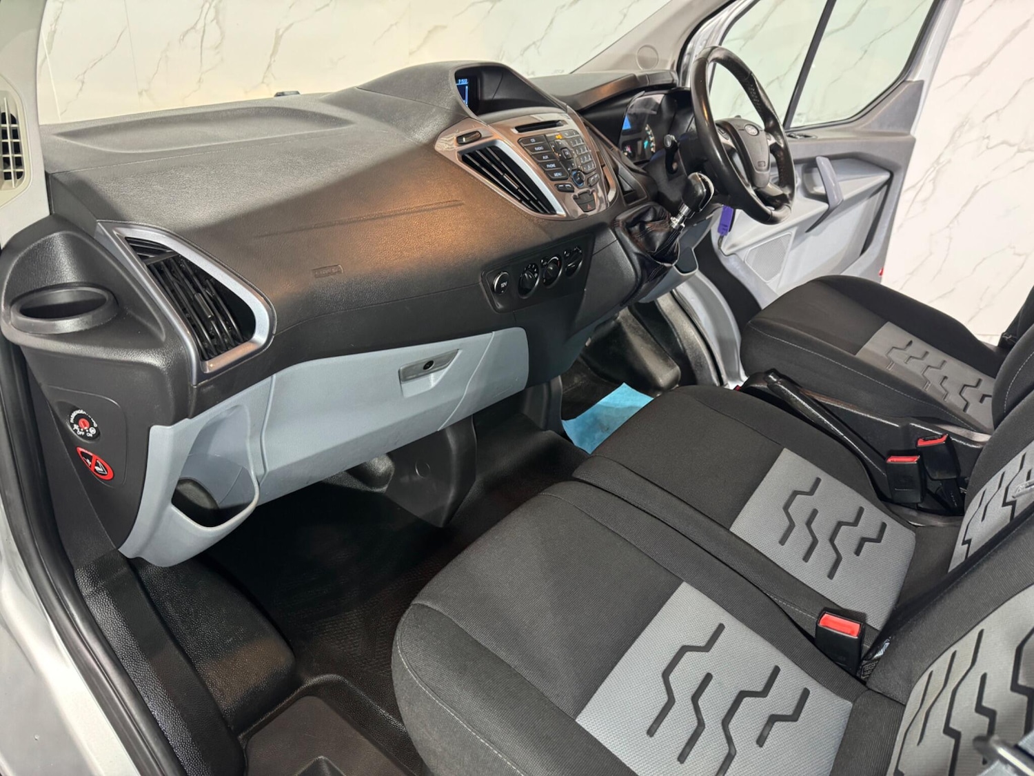 Used Ford Transit Custom 2015 for sale - 76689403: Photo 11