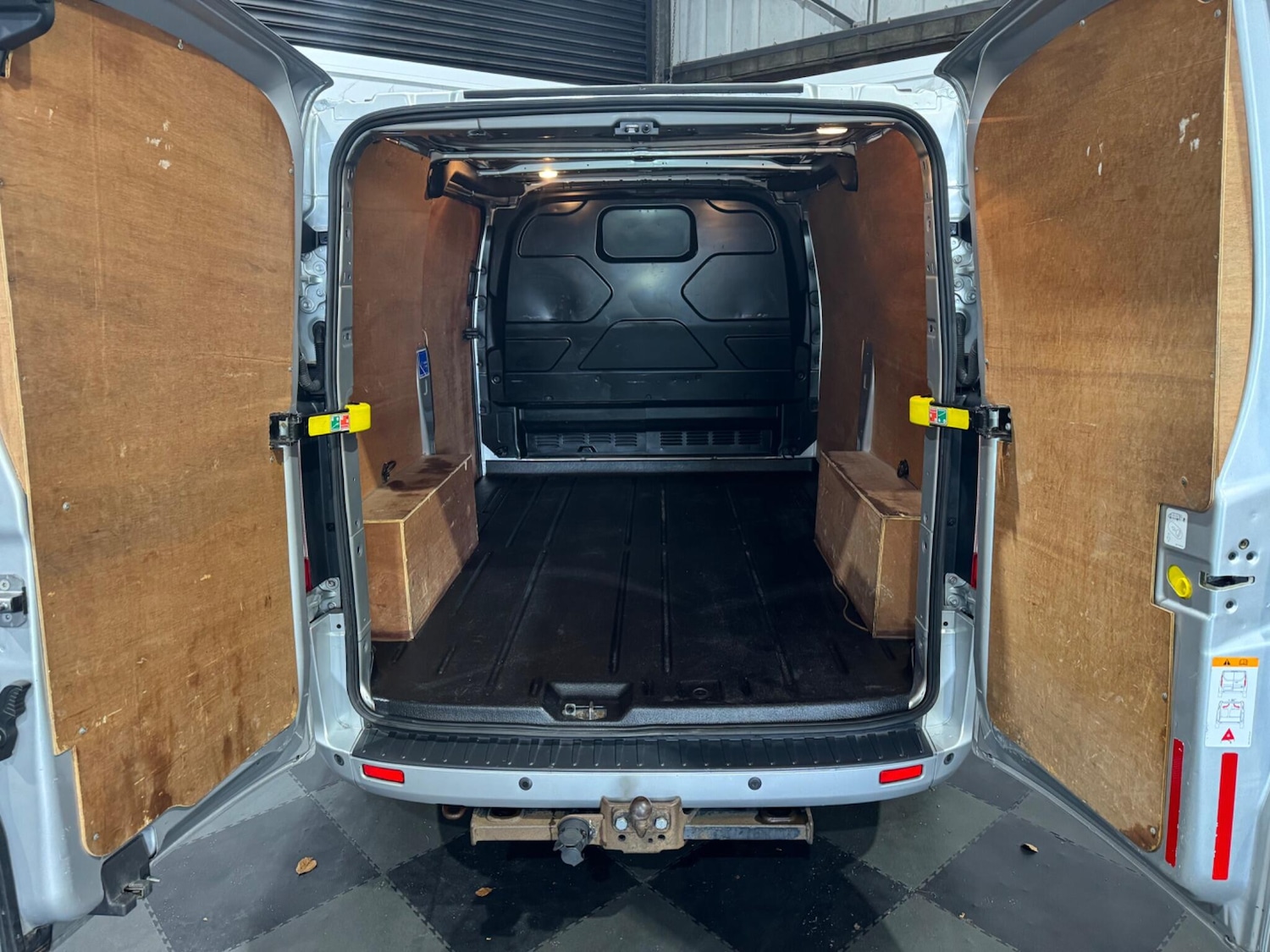 Used Ford Transit Custom 2015 for sale - 76689403: Photo 13