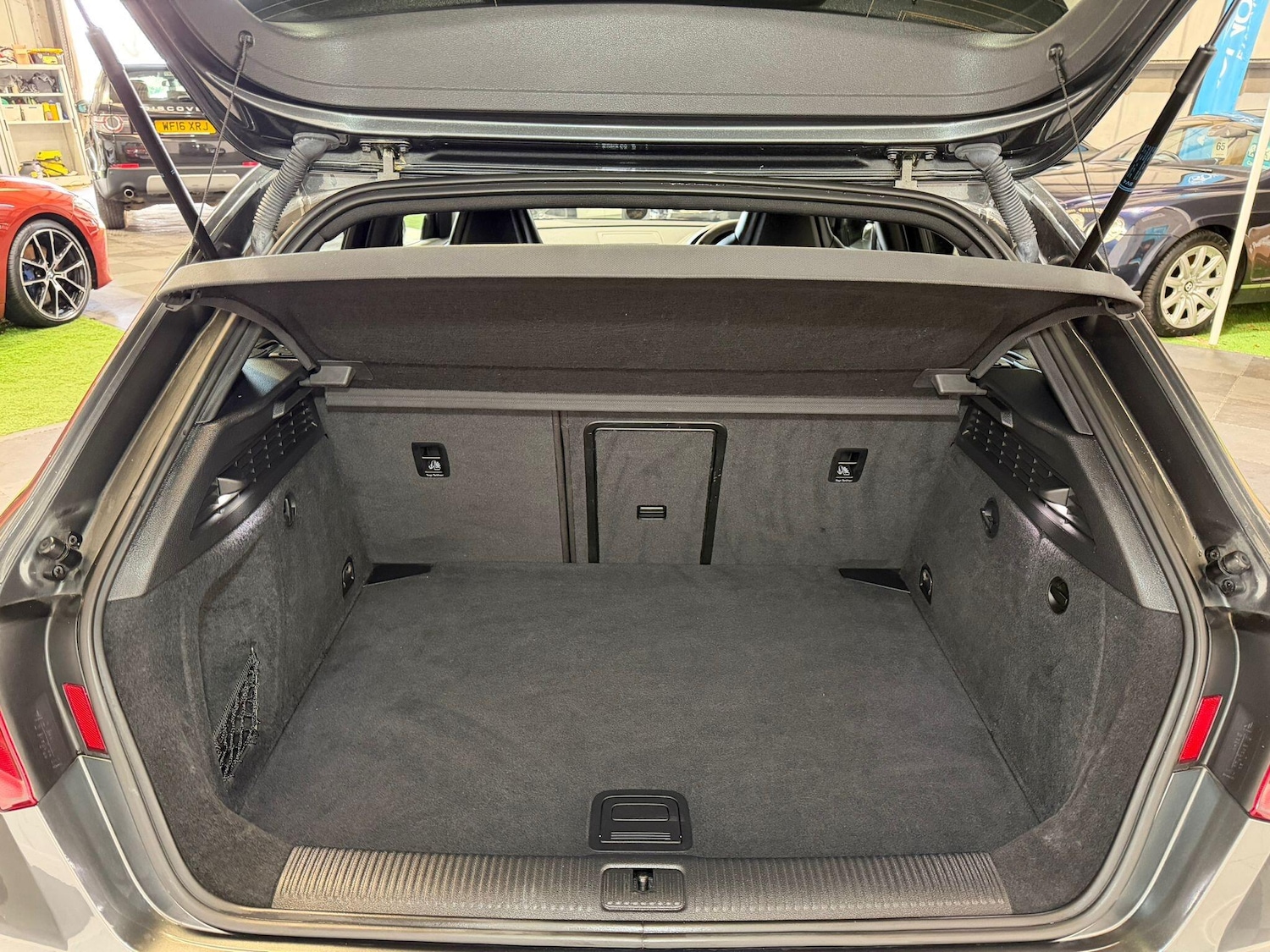 Used Audi RS3 2016 for sale - 77909220: Photo 15