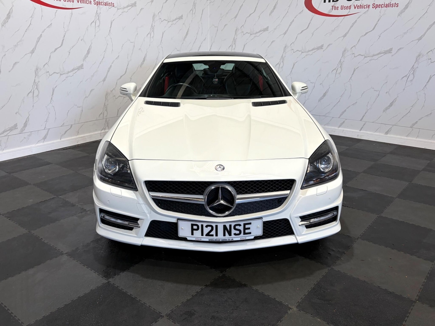 Used Mercedes-Benz SLK 2012 for sale - 78148107: Photo 3