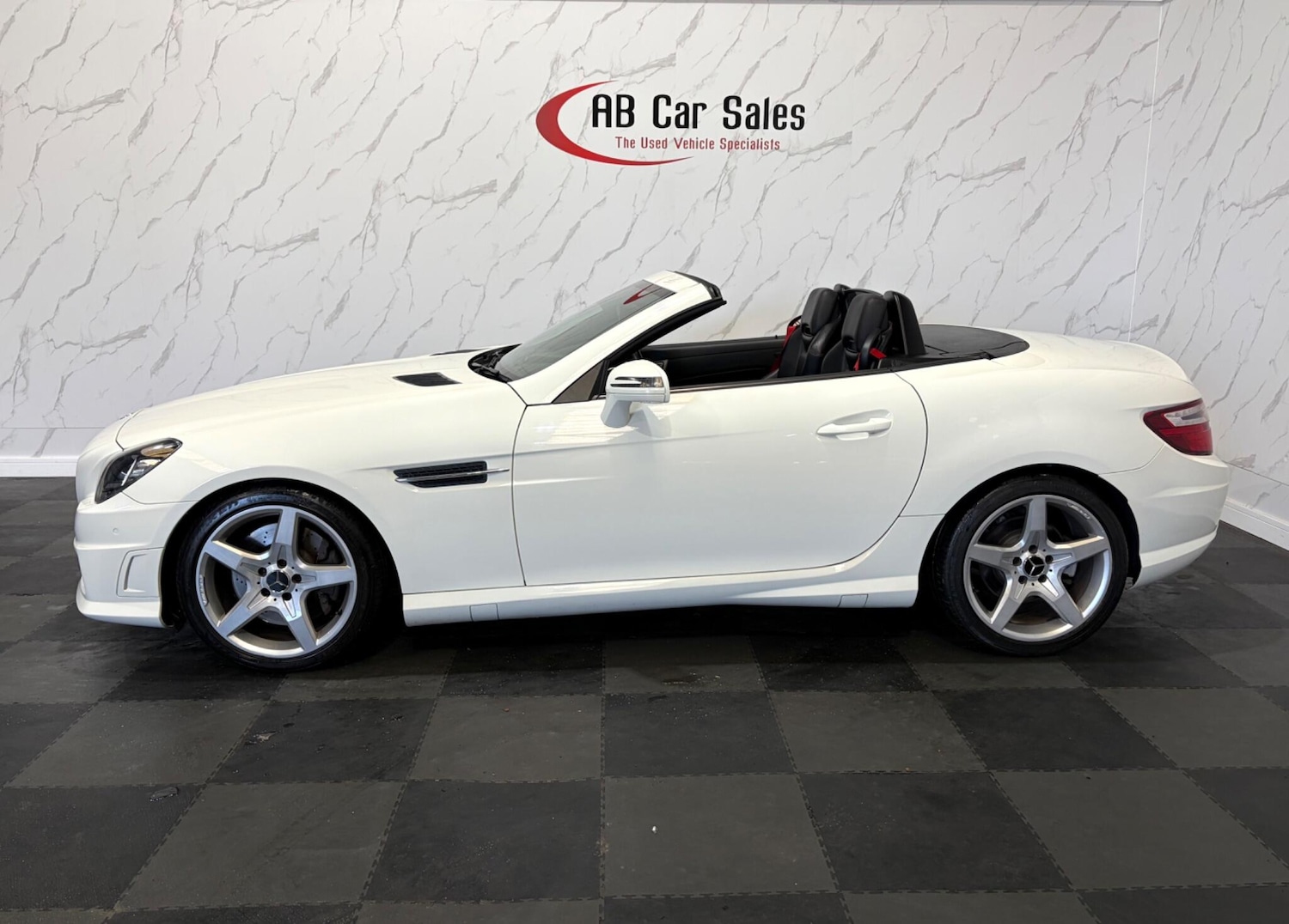 Used Mercedes-Benz SLK 2012 for sale - 78148107: Photo 5