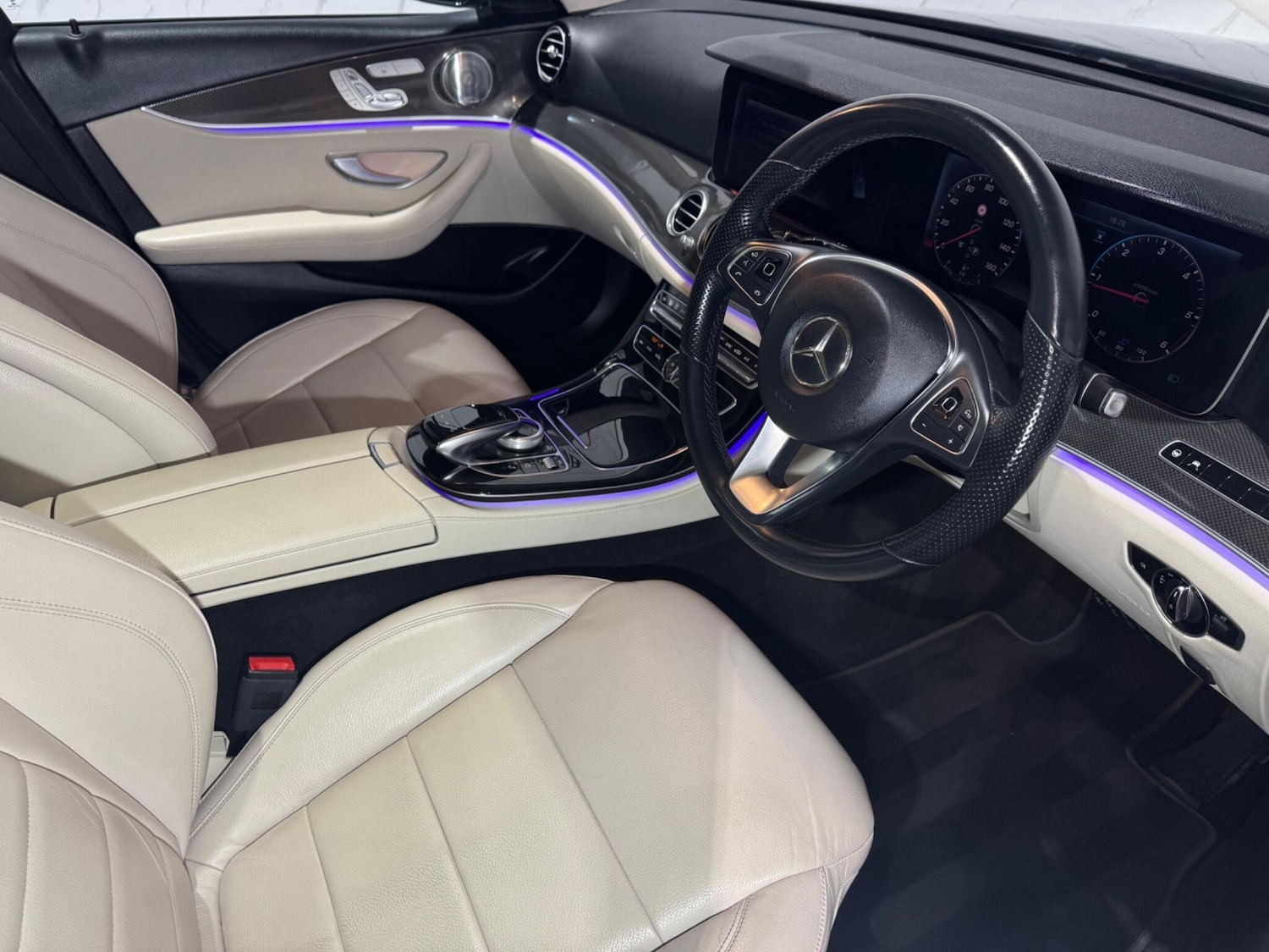 Used Mercedes-Benz E Class 2017 for sale - 76993186: Photo 7