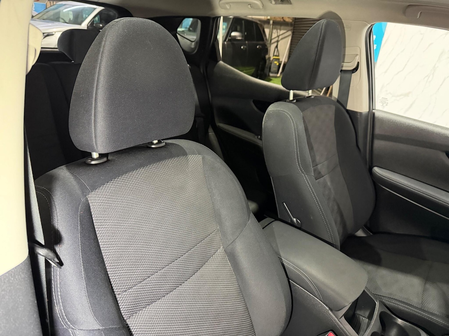 Used Nissan Qashqai 2017 for sale - 76975974: Photo 12