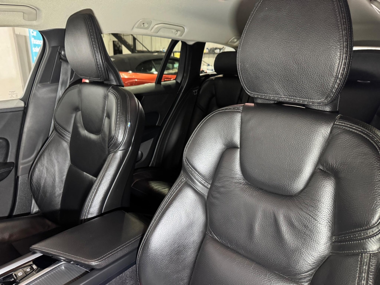 Used Volvo V60 Cross Country 2020 for sale - 76398164: Photo 20