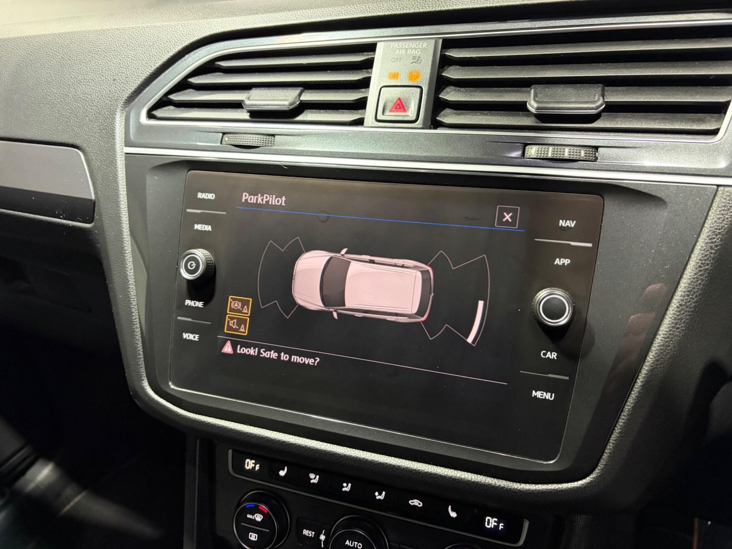 Used Volkswagen Tiguan 2018 for sale - 77425974: Photo 24