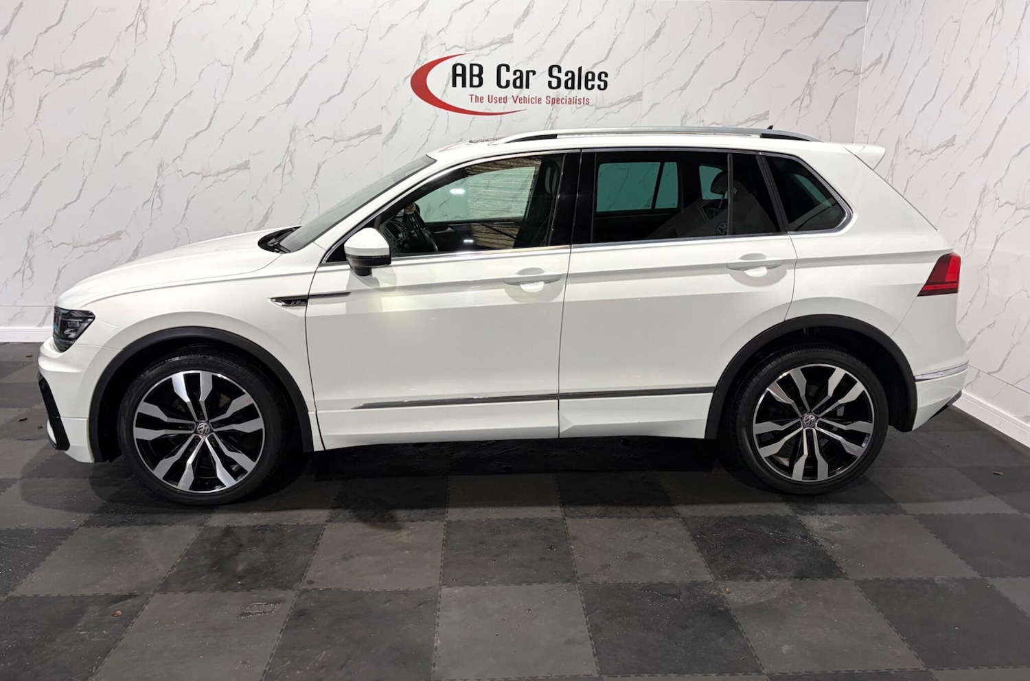 Used Volkswagen Tiguan 2018 for sale - 77425974: Photo 5