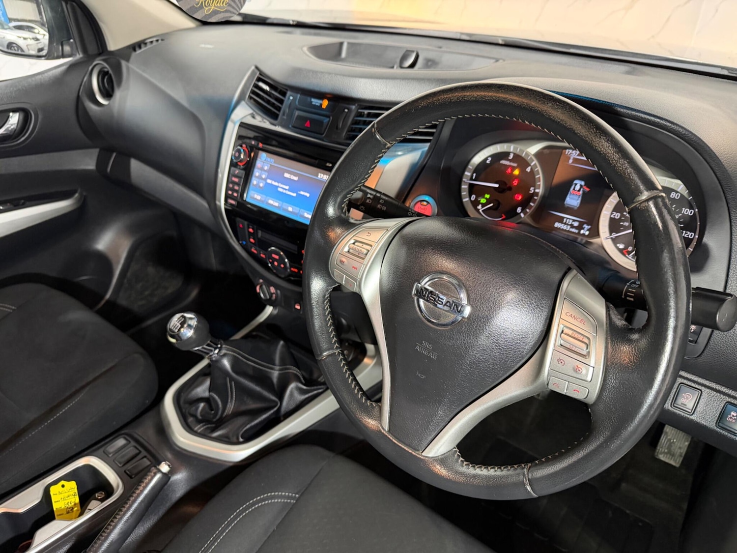 Used Nissan Navara 2017 for sale - 77050291: Photo 13