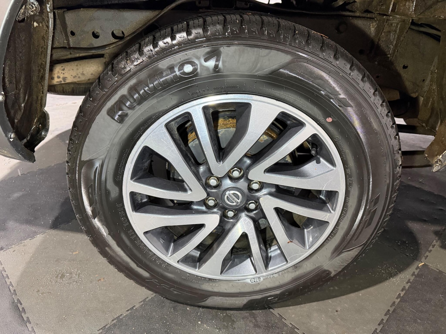 Used Nissan Navara 2017 for sale - 77050291: Photo 28