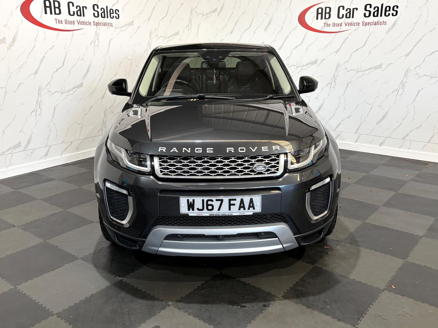 Used Land Rover Range Rover Evoque 2017 for sale - 76800860: Photo 3