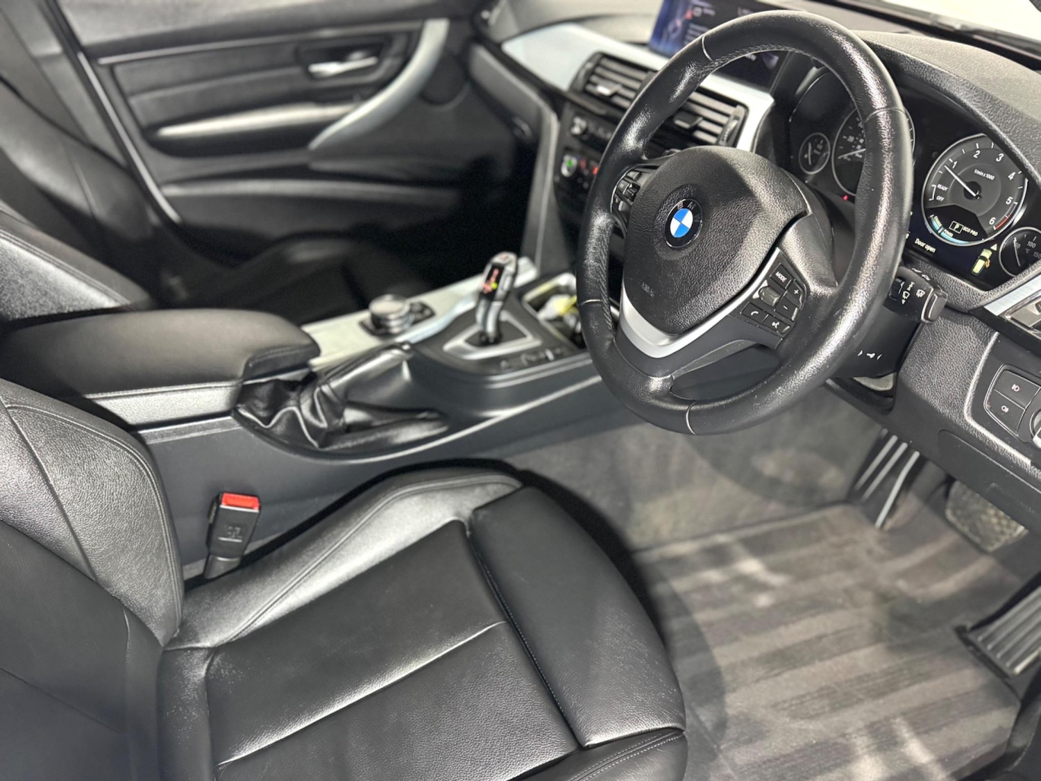 Used BMW 3 Series 2013 for sale - 76991365: Photo 15