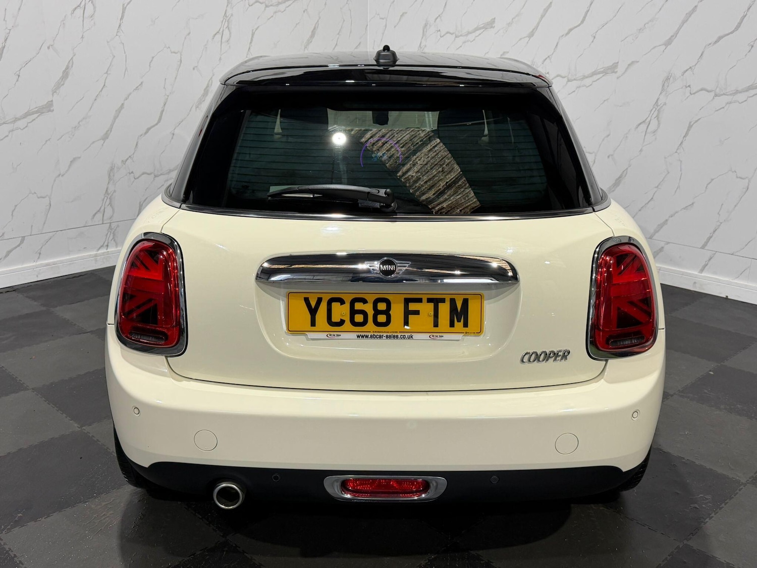 Used MINI Hatch 2019 for sale - 77853611: Photo 4