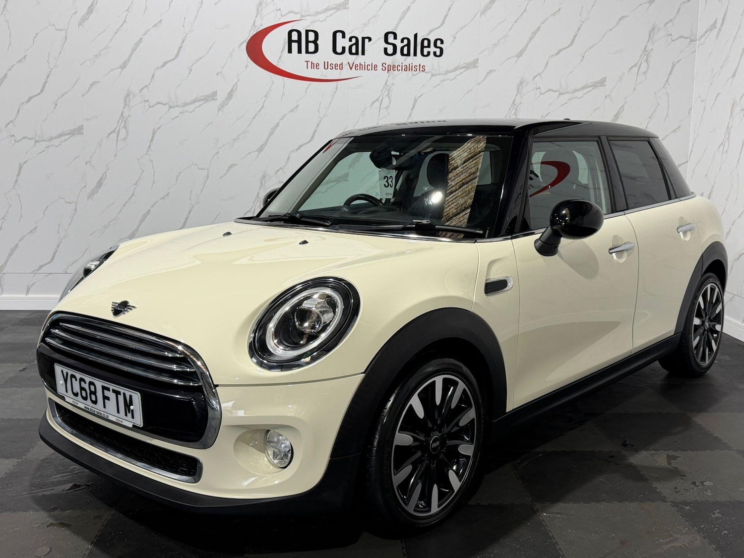 Used MINI Hatch 2019 for sale - 77853611: Photo 7