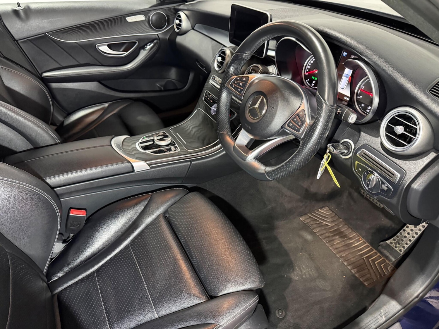 Used Mercedes-Benz C Class 2018 for sale - 77203474: Photo 11