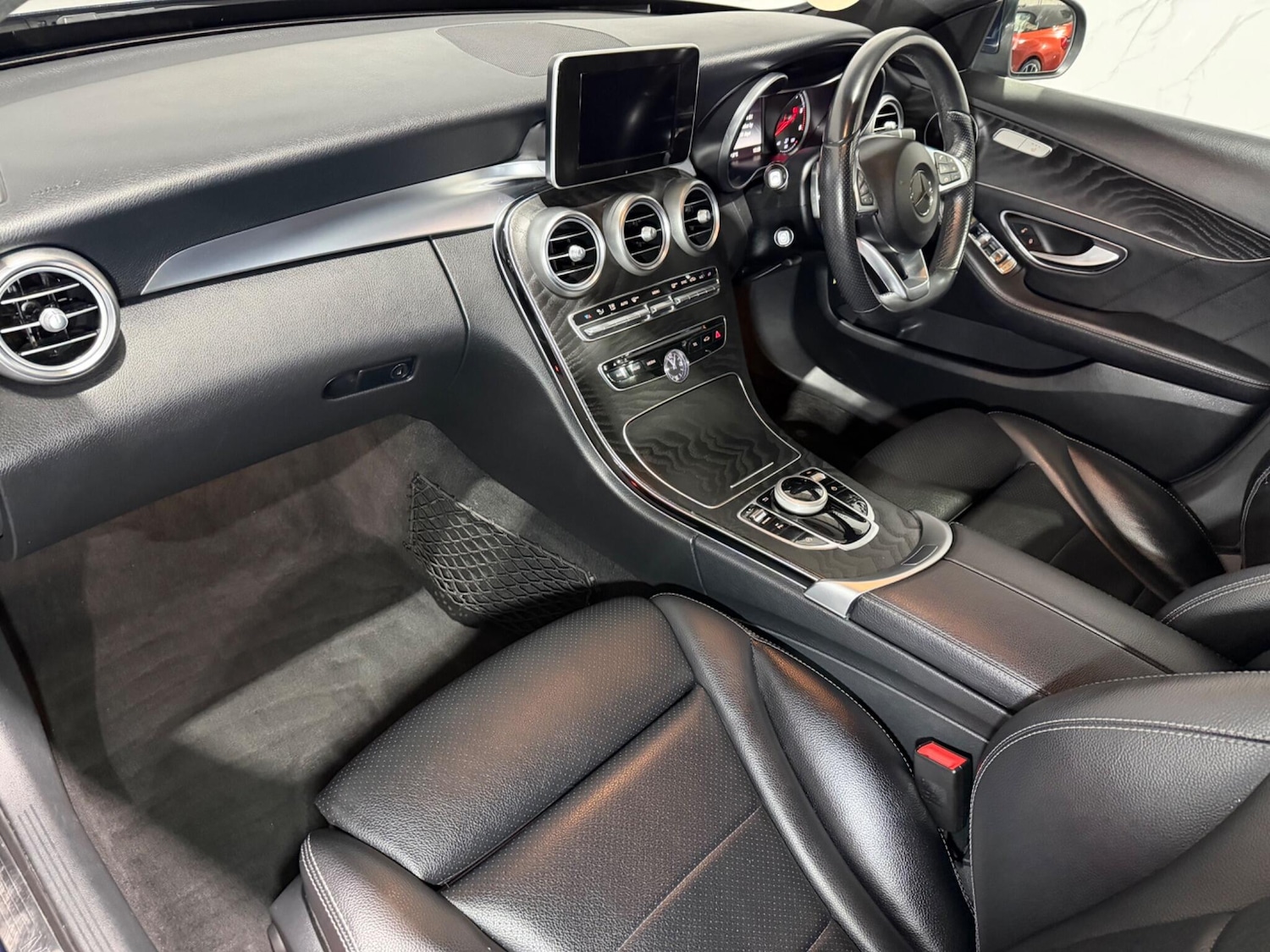 Used Mercedes-Benz C Class 2018 for sale - 77203474: Photo 21