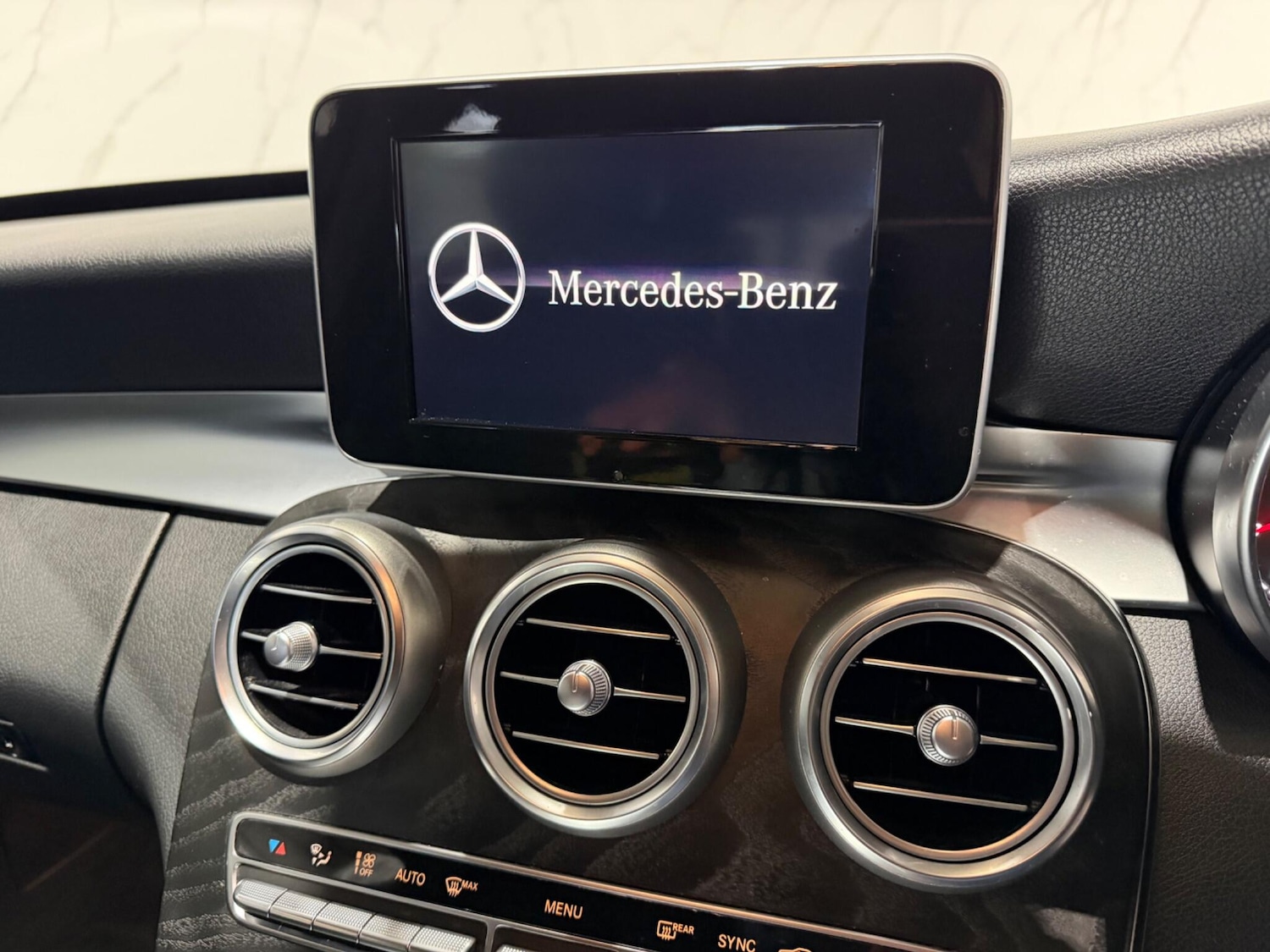 Used Mercedes-Benz C Class 2018 for sale - 77203474: Photo 25